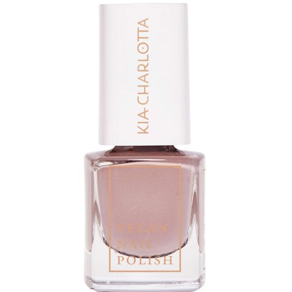 Kia Charlotta Nagellack Courageous
