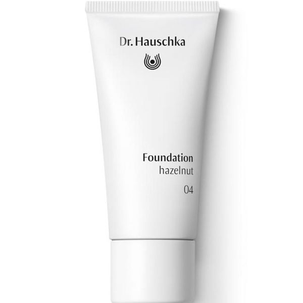 Dr. Hauschka Foundation 04 hazelnut